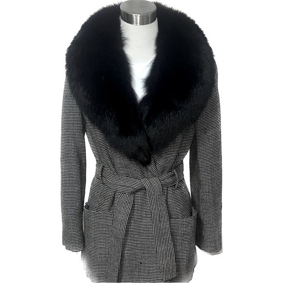Vintage 1960’s Black and White Fox Fur Trim Collar Wool Coat, Above the Knee - Picture 1 of 16